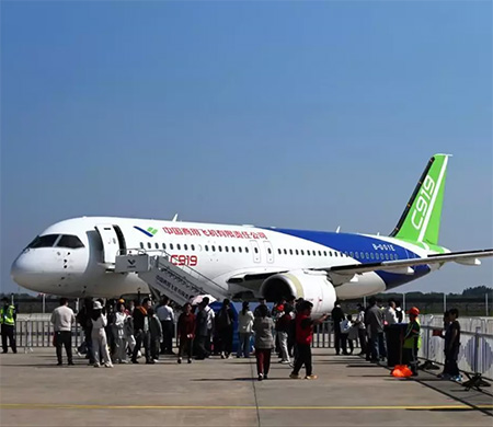 China Eastern C919 ile Hong Kong Uçuşlarına Başladı