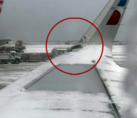 Yolcu Uçağı Anti-Icing Aracıyla Çarpıştı