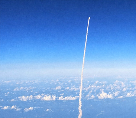 Tarihi anlar yolcu uçağından görüntülendi