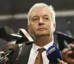 Fransızca tartışmaları sonrası görevi bırakma kararı!