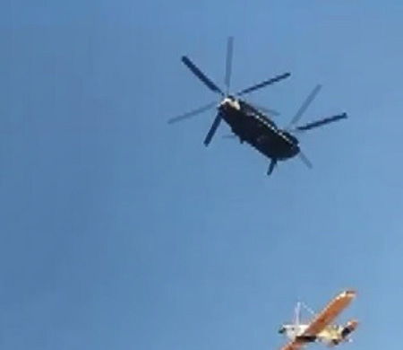 Muğla'da kırıma uğrayan uçak helikopterle kaldırıldı
