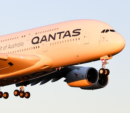 Qantas’ın A380 Tipi Yolcu Uçağı Kalkıştan Saatler Sonra Geri Döndü