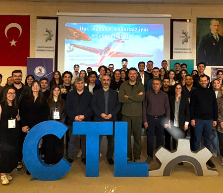 HÜRKUŞ'un pilotu Özpala, üniversitelilerle buluştu