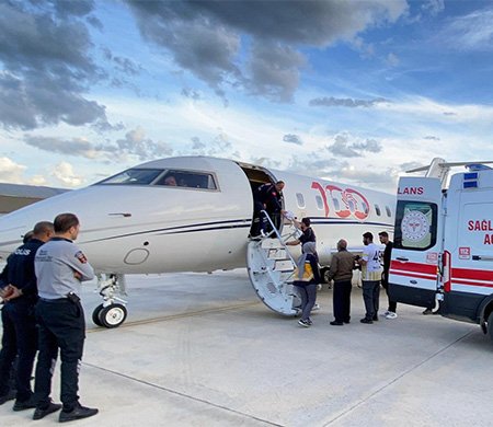 Ambulans Uçakla Hayat Kurtaran Tahliye
