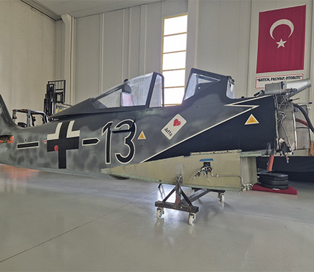 Efsane uçak göklere dönüyor!