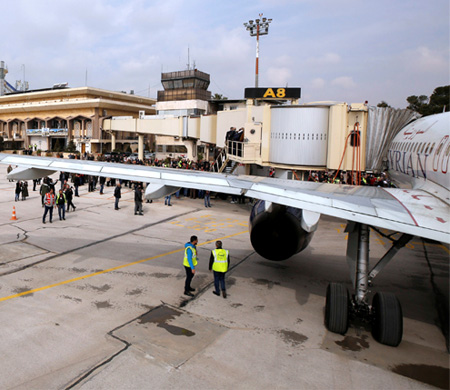 Suriye Hava Sahası Kısmen Yeniden Açılıyor