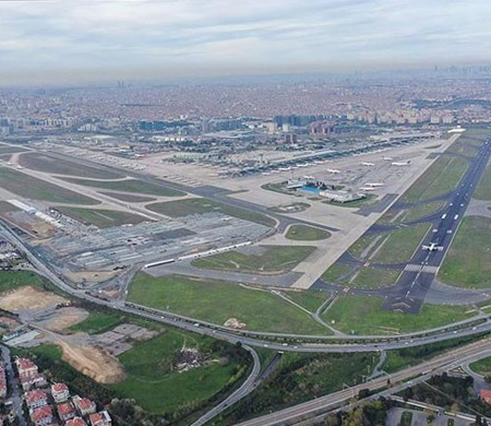 Atatürk Havalimanı'nda yangın paniği