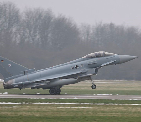 Almanya Polonya'ya savaş uçağı konuşlandırdı