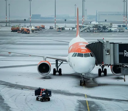 Berlin Brandenburg Havalimanı'nda kalkışlar durdu!