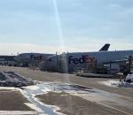 Park halindeyken iniş takımları çöktü!