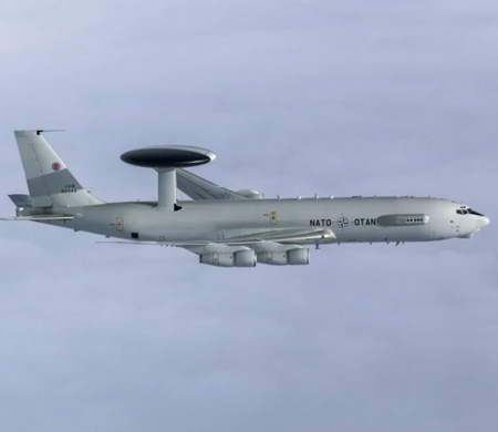 NATO'nun AWACS Uçağı Bir İlke İmza Attı