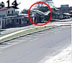 Uçak restorana çarptı: 4 kişi hayatını kaybetti