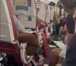 Air India Uçağında Türbülans: 17 Kişi Yaralandı