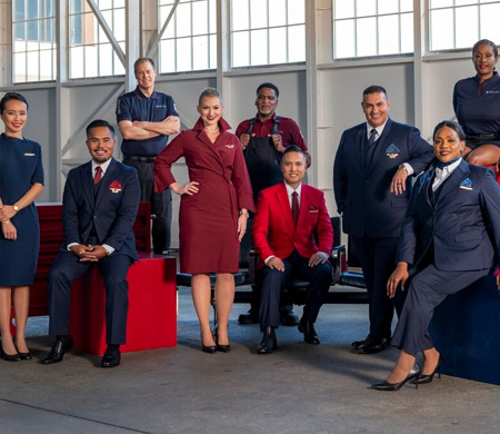 Delta Air Lines 100. Yılında Yeni Üniforma Koleksiyonunu Tanıttı