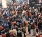 Hindistan'da kaos devam ediyor