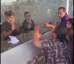 Öfkeli yolcu yer hizmetleri personeline saldırdı!