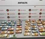 Bebek bezlerine gizlenmiş olarak yakalandı!