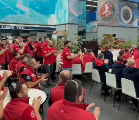 TEC'te grev kararı büyük alkışla karşılandı