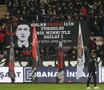 Es-Es taraftarı hava şehidi Emre Mercan'ı unutmadı