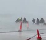 Fırtına yolculara zor anlar yaşattı