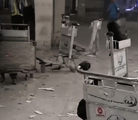 Deprem havalimanını da vurdu... Terminalin çatısı çöktü!