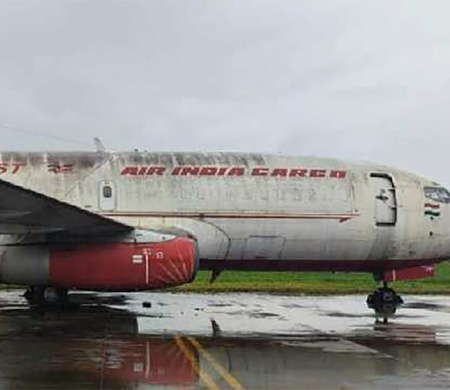 13 yıldır havalimanında unutulan uçak kaldırıldı