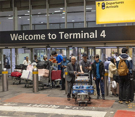 Hewathrow'da terminal 4 yeniden açıldı