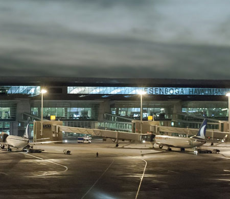 Ankara Esenboğa Havalimanı karanlıkta kaldı!