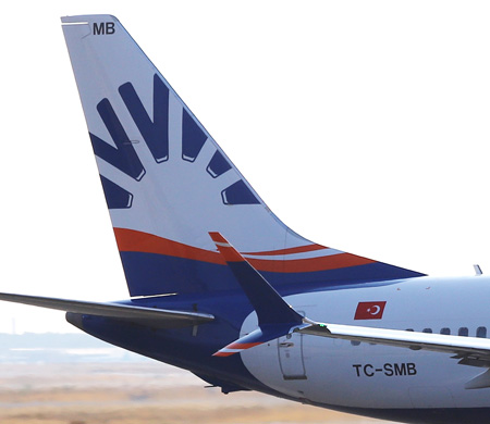 SunExpress Uçağı Kalkış Yaptığı Meydana Geri Döndü