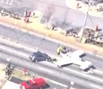 Yola inen uçak araçlara çarptı