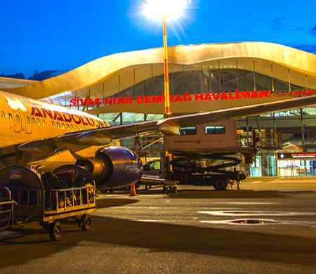 Ajet'in Sivas uçuşuna düşük görüş engeli!