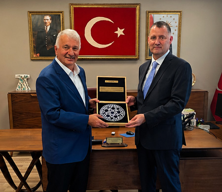 Bilal Ekşi’den İstanbul Havalimanı Mülki İdare Amirine Ziyaret