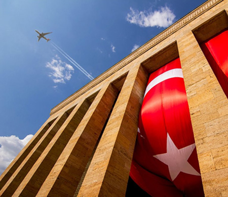 THY, Atatürk'ü Unutmadı: “Gökyüzü Sensiz Eksik, Ama Seninle Sonsuz”