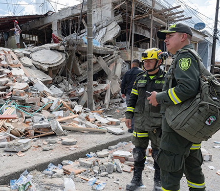 Kolombiya’da Deprem Alarmı: 7 Havalimanında Uçuşlar Durduruldu