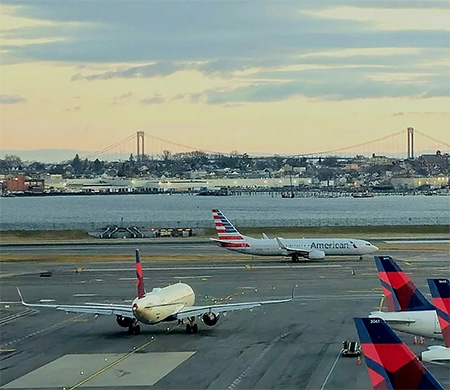 Krizde bilanço artıyor; Milyonlarca yolcu mahsur kaldı