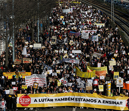 Portekiz'de 12 yıl sonra grev; Hava trafiği aksadı