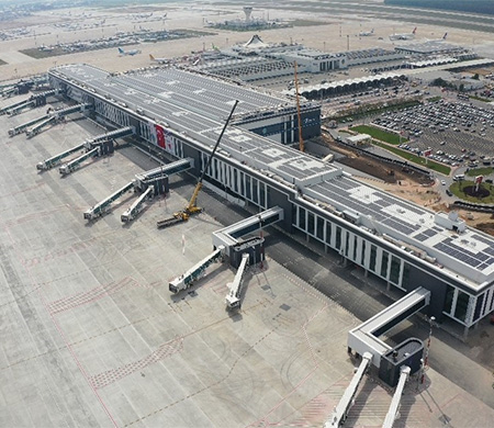 Bakan Uraloğlu: 'Antalya Havalimanı'nın kapasitesi 82 Milyona yükseldi'