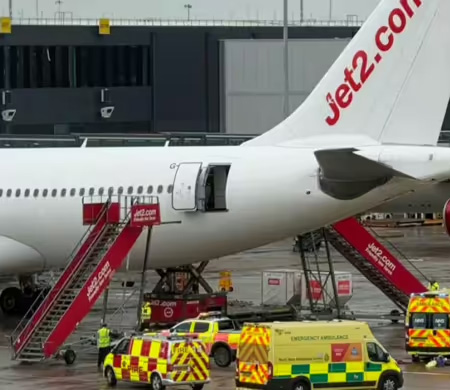 Uçaktan yere düşen personel ağır yaralandı