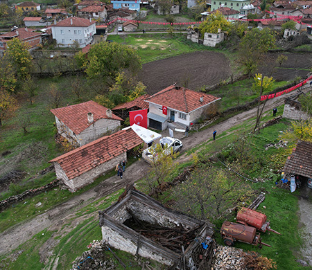 Düşen kargo uçağında kahreden tesadüf
