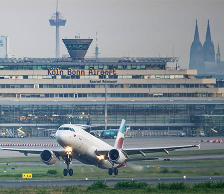 Köln Havalimanı'nda uçuşlar durdu!