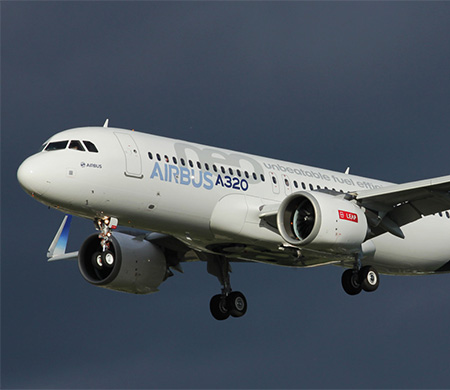 Airbus, A320 ile Boeing'i tahtından indirdi