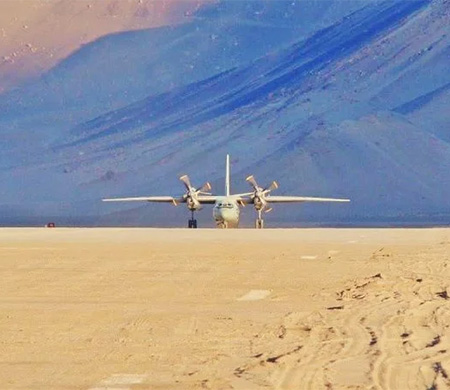 Hindistan, Çin sınırına yakın hava üssünü faaliyete geçirdi