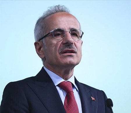 Trabzon'a yeni havalimanı geliyor; 'Kazma vurma aşamasındayız'