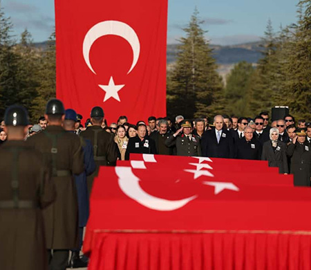 Şehit olan 20 askerimiz için tören düzenlendi