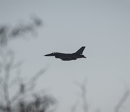 Ukrayna'ya ait F-16 düştü!