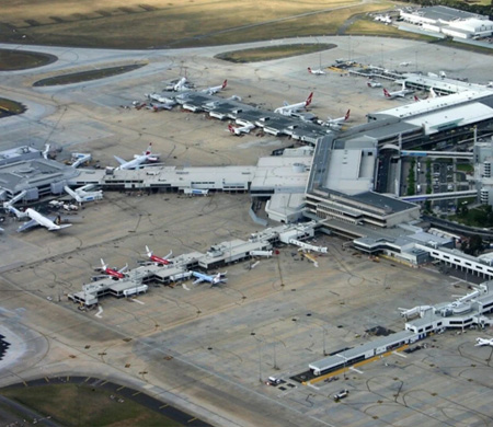 Dev tenis turnuvası uçak seferlerini rekor seviyeye taşıdı