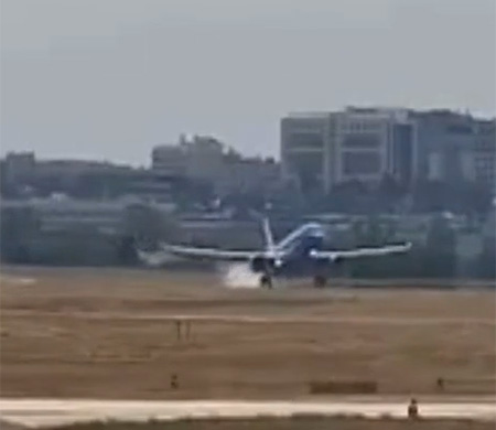 İniş sırasında kuyruk sürttü!