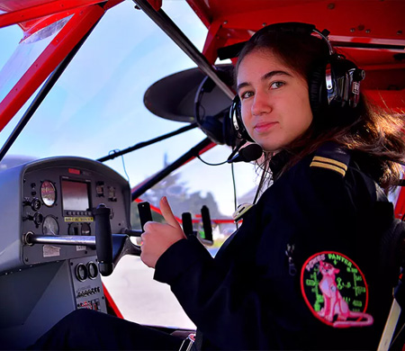 17 yaşındaki pilot Defne "TIME" kapağında