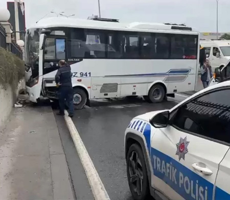 THY personelini taşıyan servis kaza yaptı: 11 yaralı!