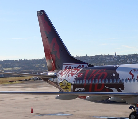 SunExpress, "VfB Stuttgart" temalı uçağını tanıttı